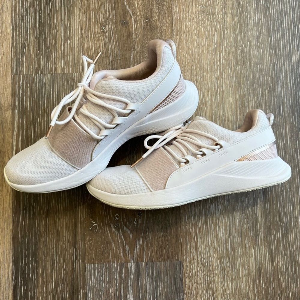 UNDER ARMOUR Women's UA Charged Breathe Lace Sportstyle Shoes